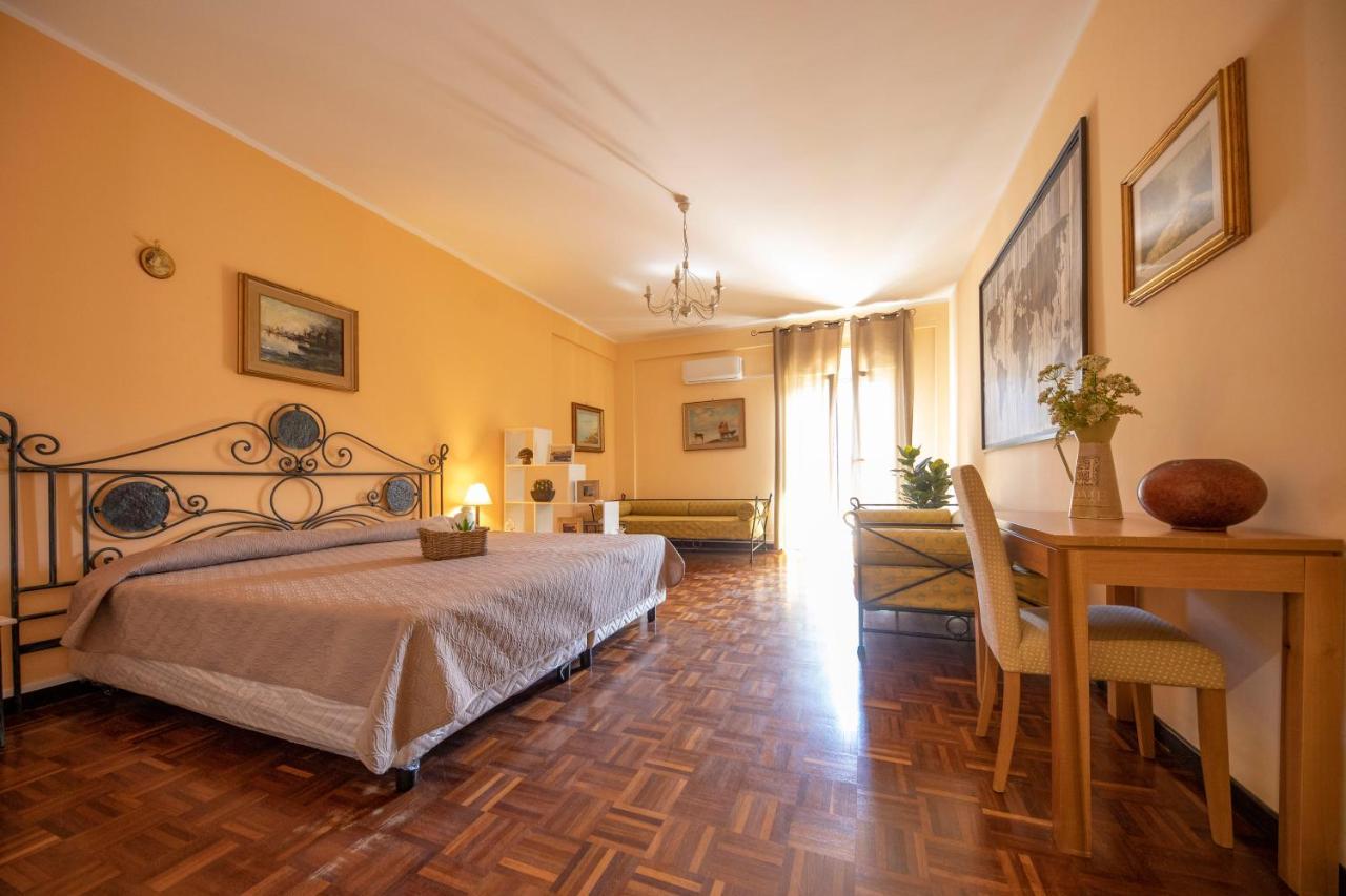 Fabiene Familyholidays Deluxe Plus Cefalu Exterior photo