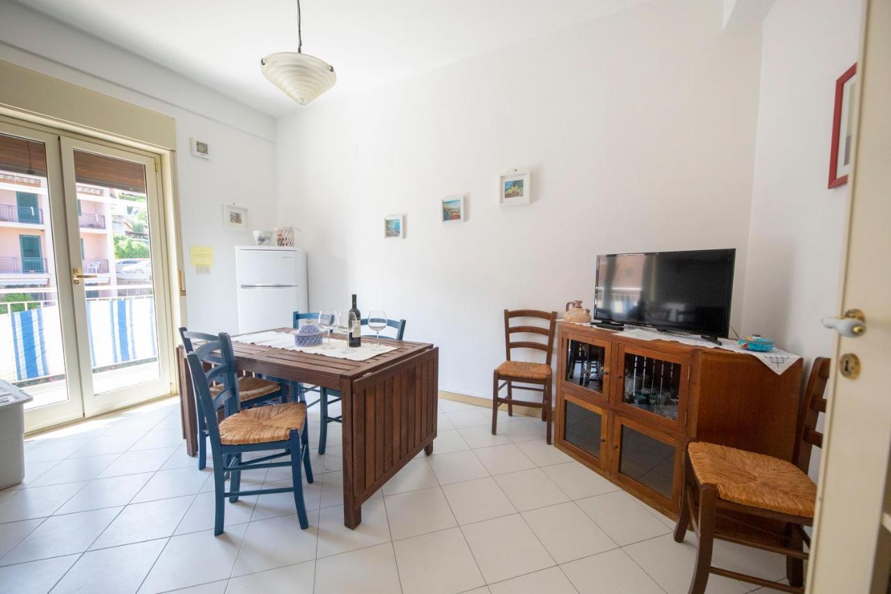 Fabiene Familyholidays Deluxe Plus Cefalu Exterior photo