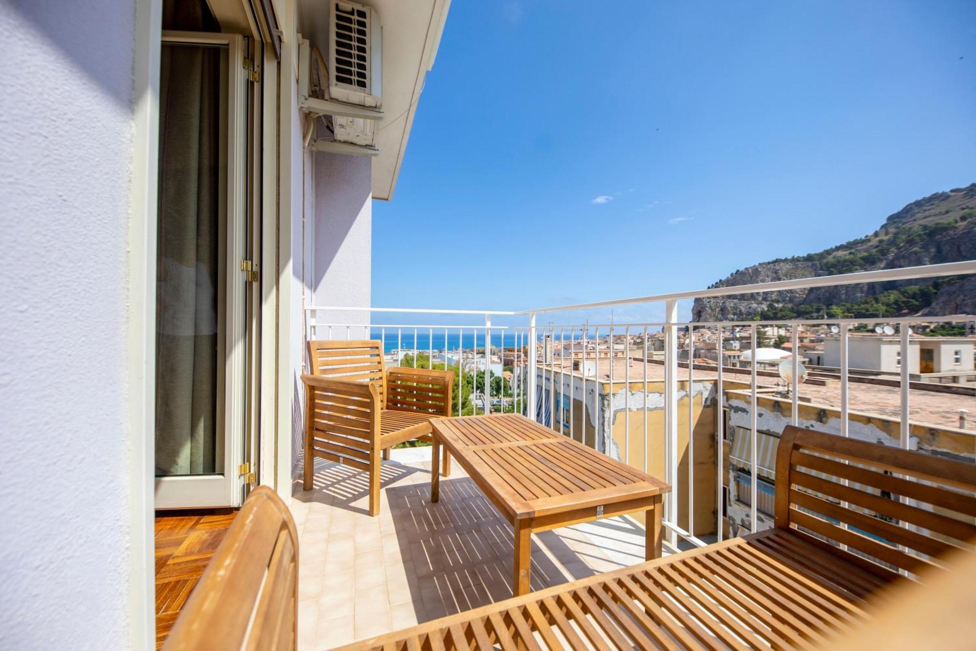 Fabiene Familyholidays Deluxe Plus Cefalu Exterior photo